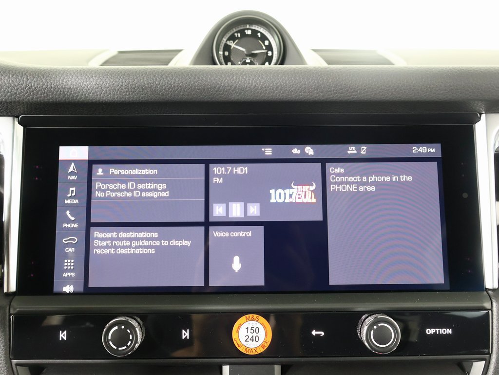 Certified 2026 Porsche Macan AWD/4WD image 17
