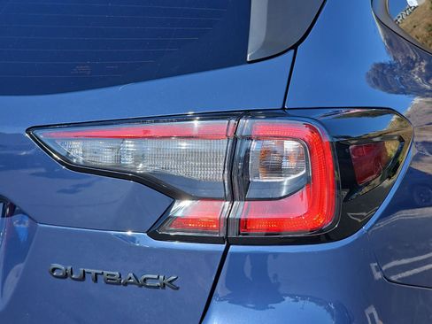 Used 2023 Subaru Outback Onyx Edition AWD/4WD image 37