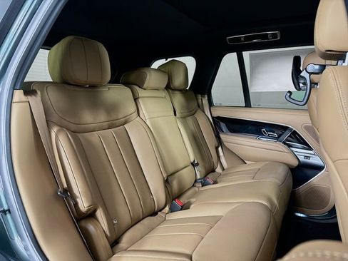 New 2026 Land Rover Range Rover SE image 25