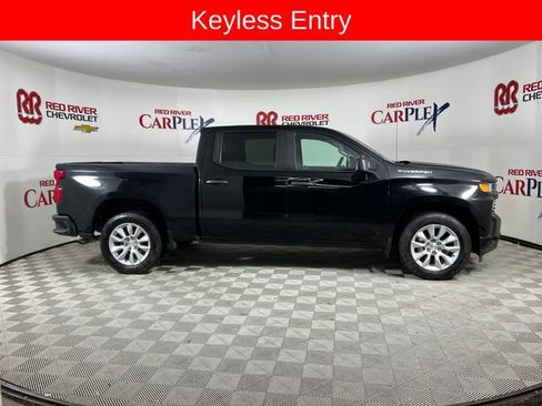 Used 2021 Chevrolet Silverado 1500 Custom w/ Safety Confidence Package image 9