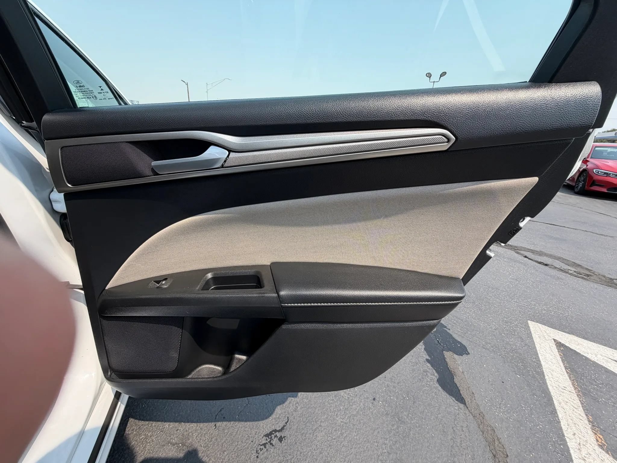 Used 2018 Ford Fusion S FWD image 16