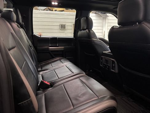 Used 2018 Ford F150 Raptor w/ Equipment Group 802A Luxury AWD/4WD image 32