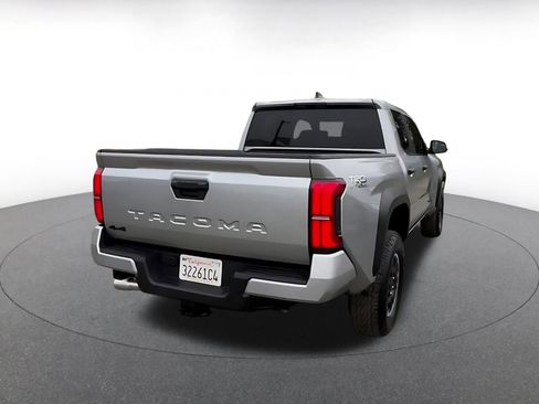 Used 2025 Toyota Tacoma TRD Off-Road image 14