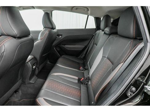 Used 2025 Subaru Crosstrek 2.5i Limited w/ Crosstrek Mirror Package image 12