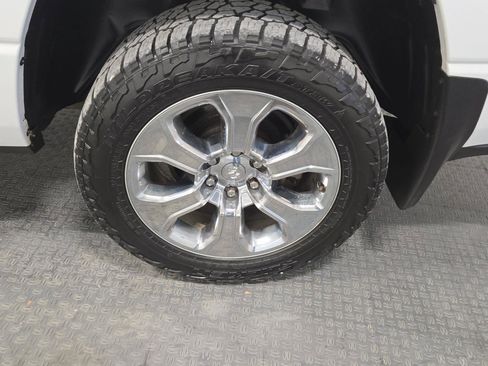 Used 2019 RAM 1500 Big Horn image 30