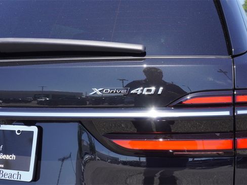 New 2025 BMW X7 xDrive40i w/ M Sport Package image 30