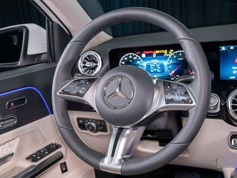 New 2026 Mercedes-Benz GLA 250 4MATIC image 15