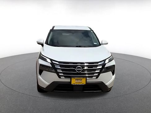 Used 2024 Nissan Rogue SV FWD image 4