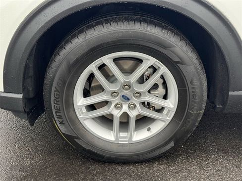 New 2026 Ford Explorer Active w/ Active Comfort Package image 7