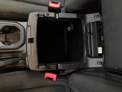 Used 2021 Jeep Wrangler Unlimited Sport image 26