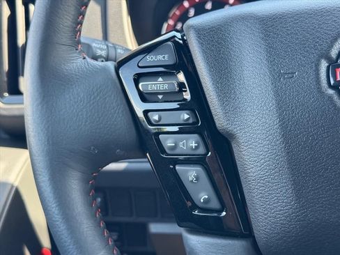 Certified 2025 Nissan Frontier Pro-X RWD image 18