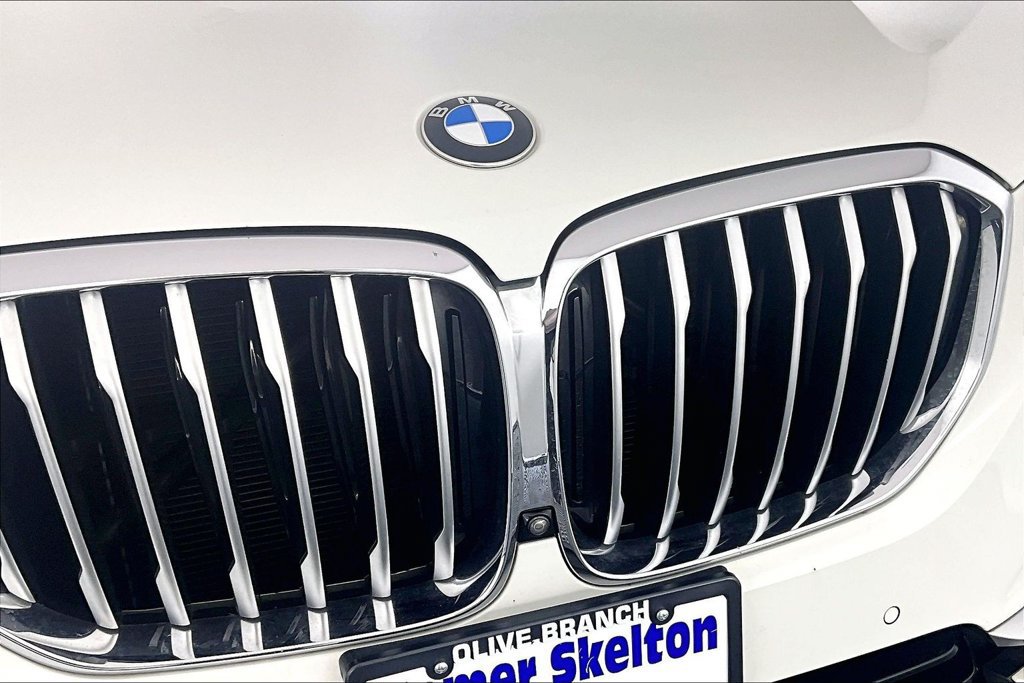 Used 2022 BMW X5 xDrive40i w/ Premium Package AWD/4WD image 30