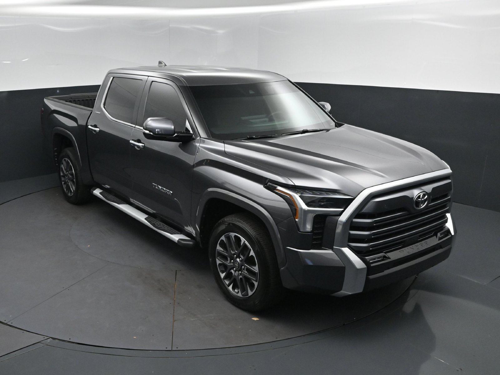 Used 2026 Toyota Tundra Limited w/ Power Package AWD/4WD image 1