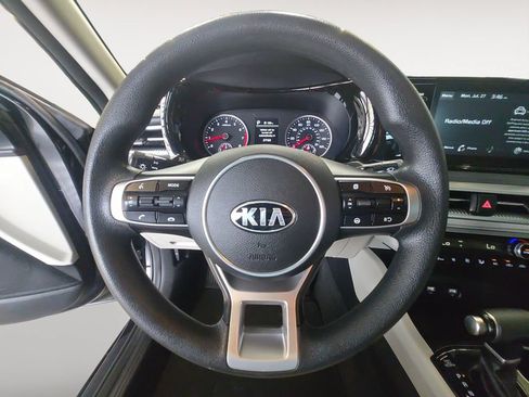 Used 2021 Kia K5 LXS FWD image 13