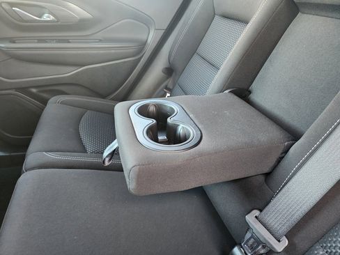 Used 2023 GMC Terrain SLE w/ Driver Convenience Package image 14