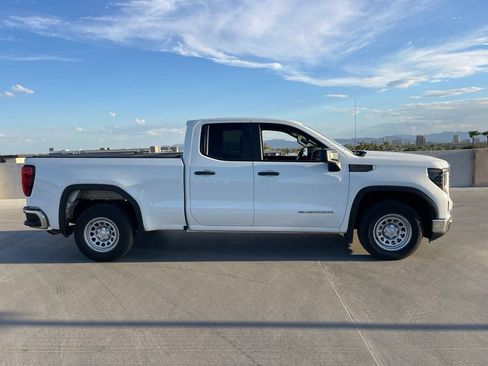 Used 2023 GMC Sierra 1500 Pro w/ Pro Value Package RWD image 3