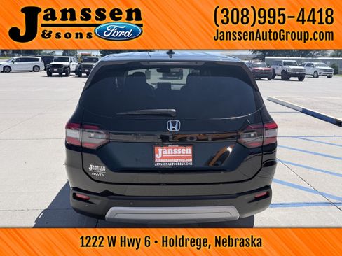 Used 2025 Honda Pilot EX-L image 6