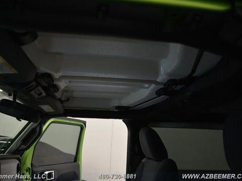 Used 2025 Jeep Wrangler Sport AWD/4WD image 31