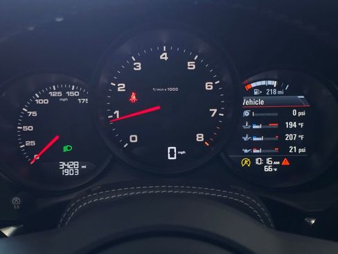Certified 2025 Porsche 718 Cayman RWD image 34