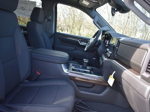 New 2026 Chevrolet Silverado 1500 LT Trail Boss w/ Convenience Package II AWD/4WD image 16