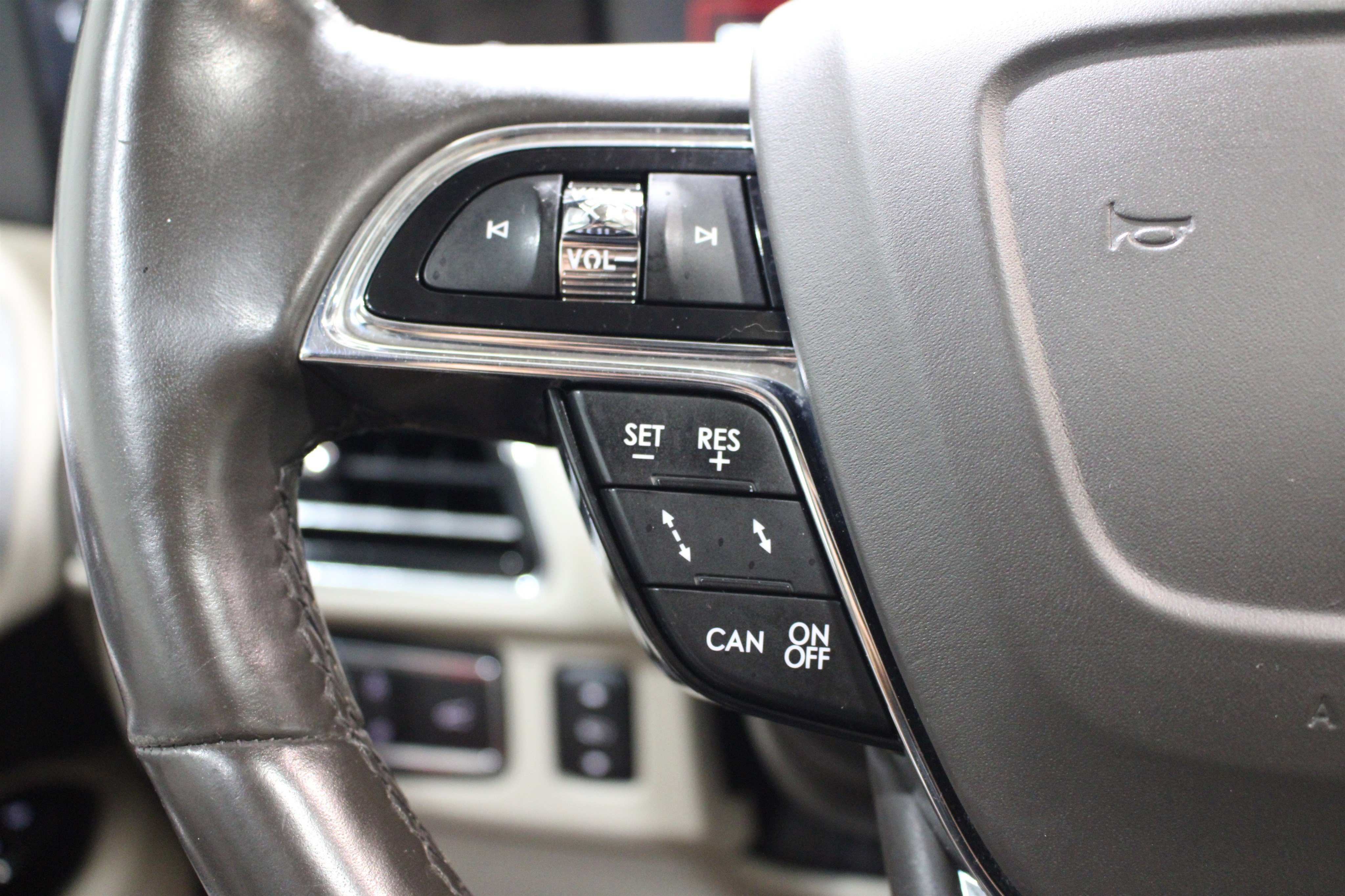 Used 2021 Lincoln Navigator L Reserve AWD/4WD image 11