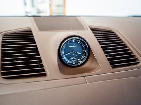 Used 2023 Porsche Cayenne GTS image 49