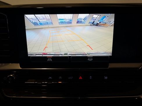 Certified 2024 GMC Sierra 1500 Elevation image 18