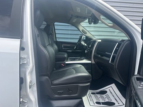 Used 2017 RAM 1500 Laramie w/ Convenience Group AWD/4WD image 24