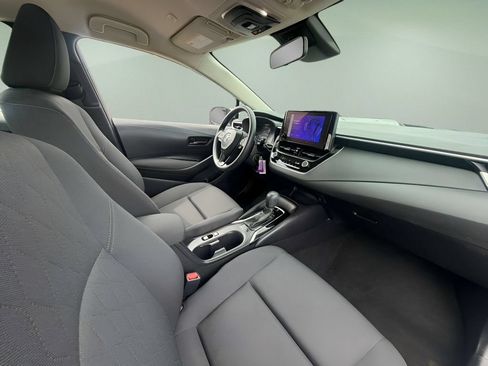 Used 2024 Toyota Corolla LE FWD image 18