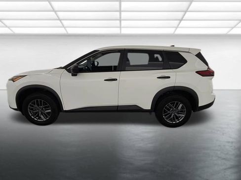 Used 2024 Nissan Rogue S AWD/4WD image 4