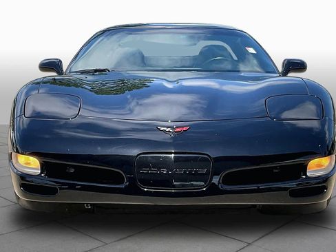 Used 1999 Chevrolet Corvette Coupe w/ Roof Pkg RWD image 3
