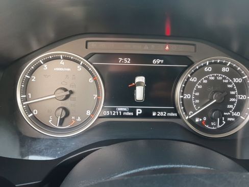 Used 2025 Mitsubishi Outlander SE image 2