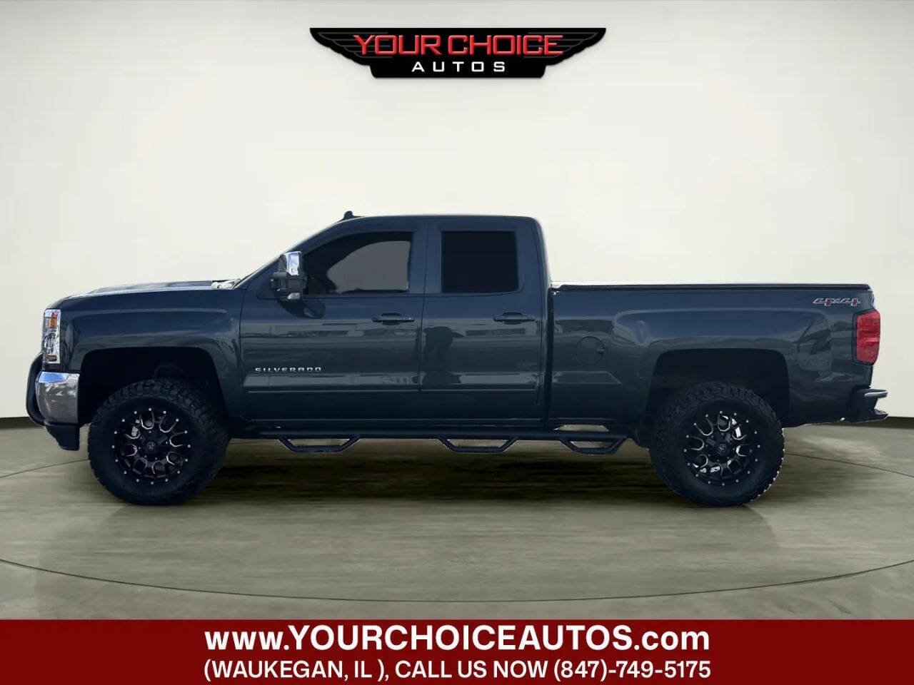 Used 2017 Chevrolet Silverado 1500 LT w/ All Star Edition AWD/4WD image 2