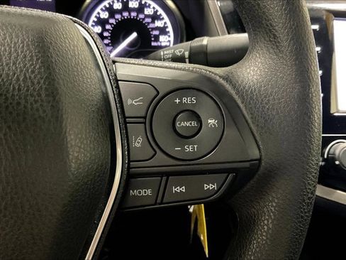 Certified 2020 Toyota Camry LE image 20
