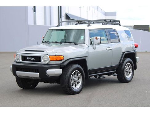 Used 2012 Toyota FJ Cruiser 4WD w/ Convenience Pkg image 1