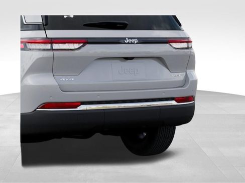 New 2026 Jeep Grand Cherokee Laredo X image 14