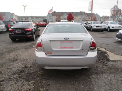 Used 2006 Ford Fusion SE FWD image 6