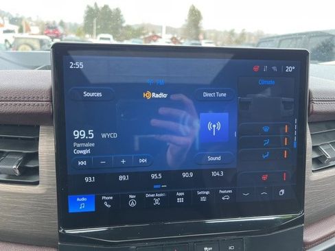 Used 2024 Ford Expedition Max Limited image 31