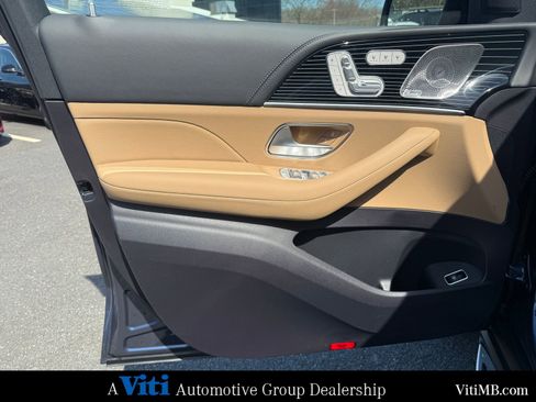 New 2026 Mercedes-Benz GLS 450 4MATIC image 11