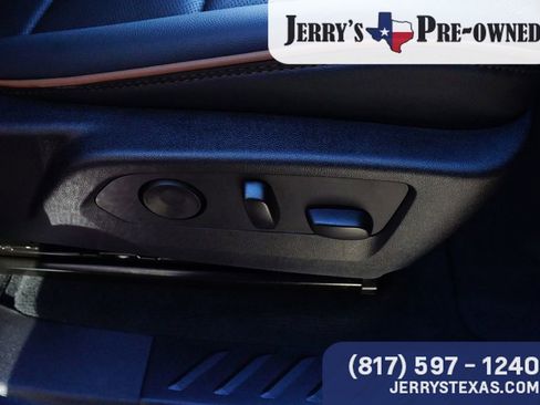 Used 2023 GMC Canyon AT4 w/ AT4 Premium Package image 23