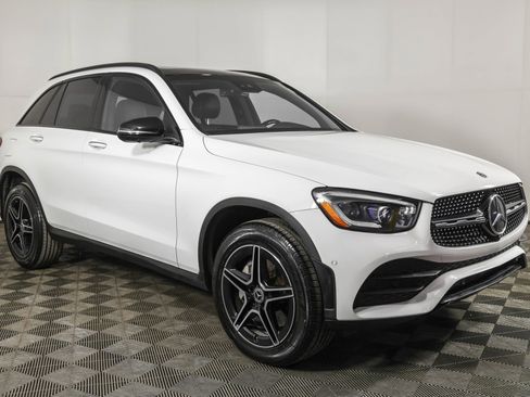 Used 2020 Mercedes-Benz GLC 300 4MATIC image 12