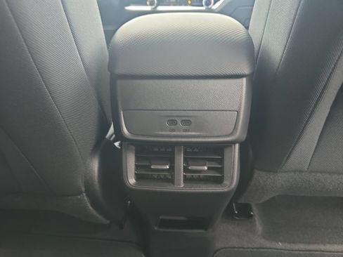 New 2026 Chevrolet Equinox LT w/ Safety and Technology Package AWD/4WD image 18