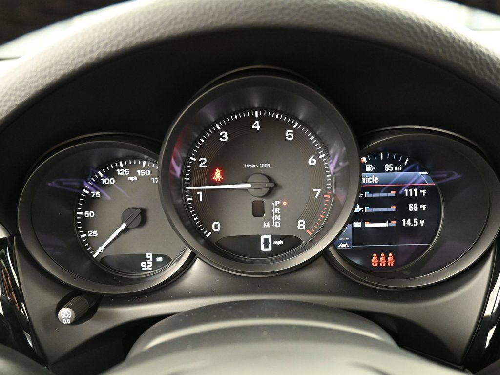 Certified 2026 Porsche Macan AWD/4WD image 19