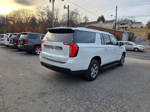 Used 2023 GMC Yukon XL SLE w/ Max Trailering Package image 5