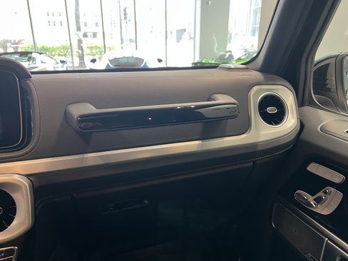 Used 2020 Mercedes-Benz G 550 image 32