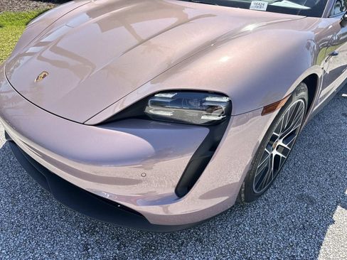 Used 2024 Porsche Taycan RWD image 9