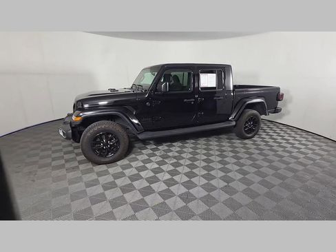 Used 2023 Jeep Gladiator Sport image 45