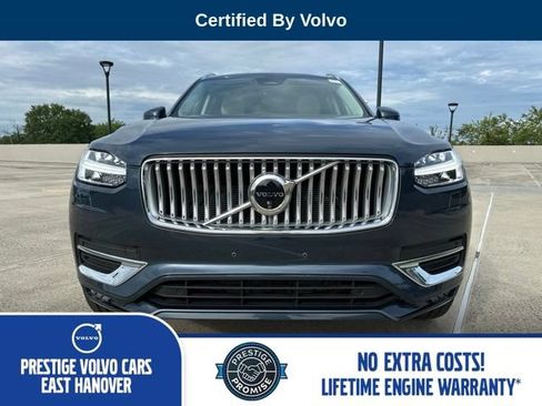 Certified 2025 Volvo XC90 B5 Plus AWD/4WD image 2