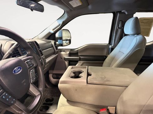 Used 2019 Ford F250 XL w/ STX Appearance Package image 10