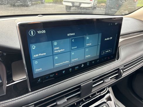 New 2026 Lincoln Corsair Reserve FWD image 19
